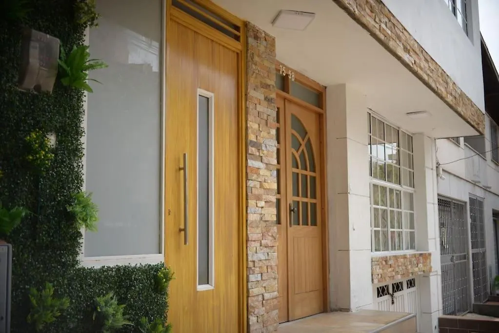 Villa Nogales Medellín Сasa de vacaciones