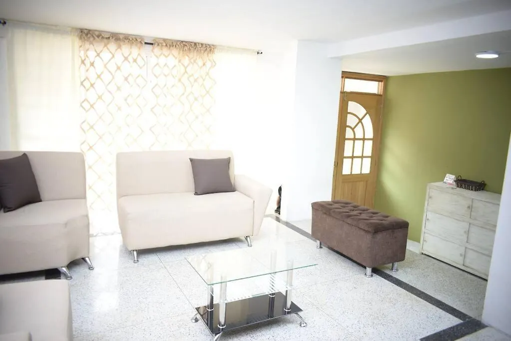 Villa Nogales Medellín 0*,